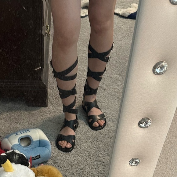 Michael Kors gladiator sandals size 5 - Picture 2 of 4
